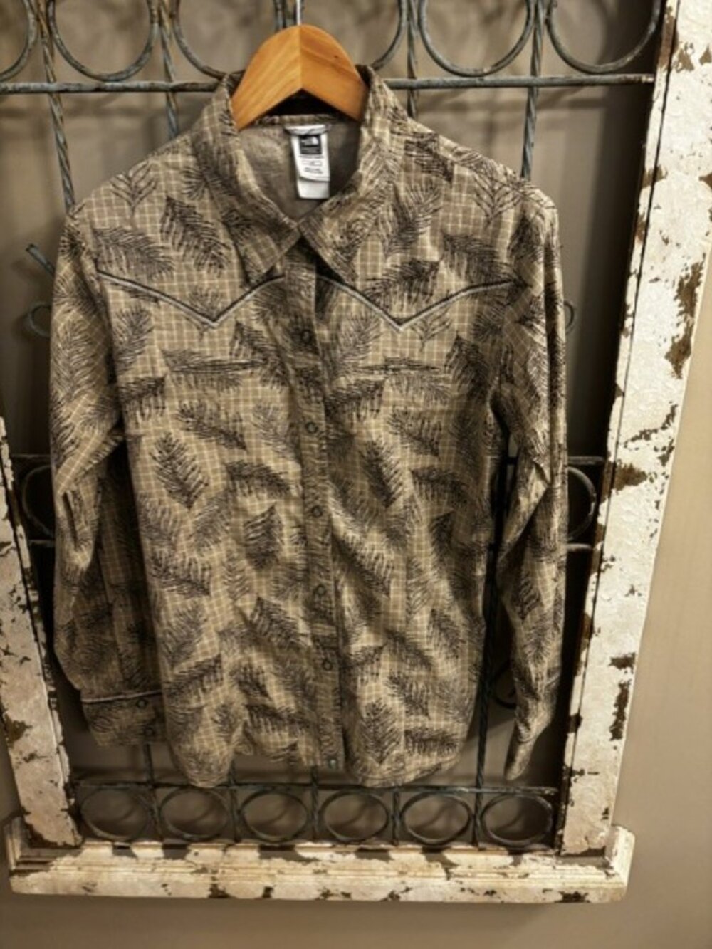 The North Face A5 Series Womens Large Brown Fern Print Western Snap Front Shirt